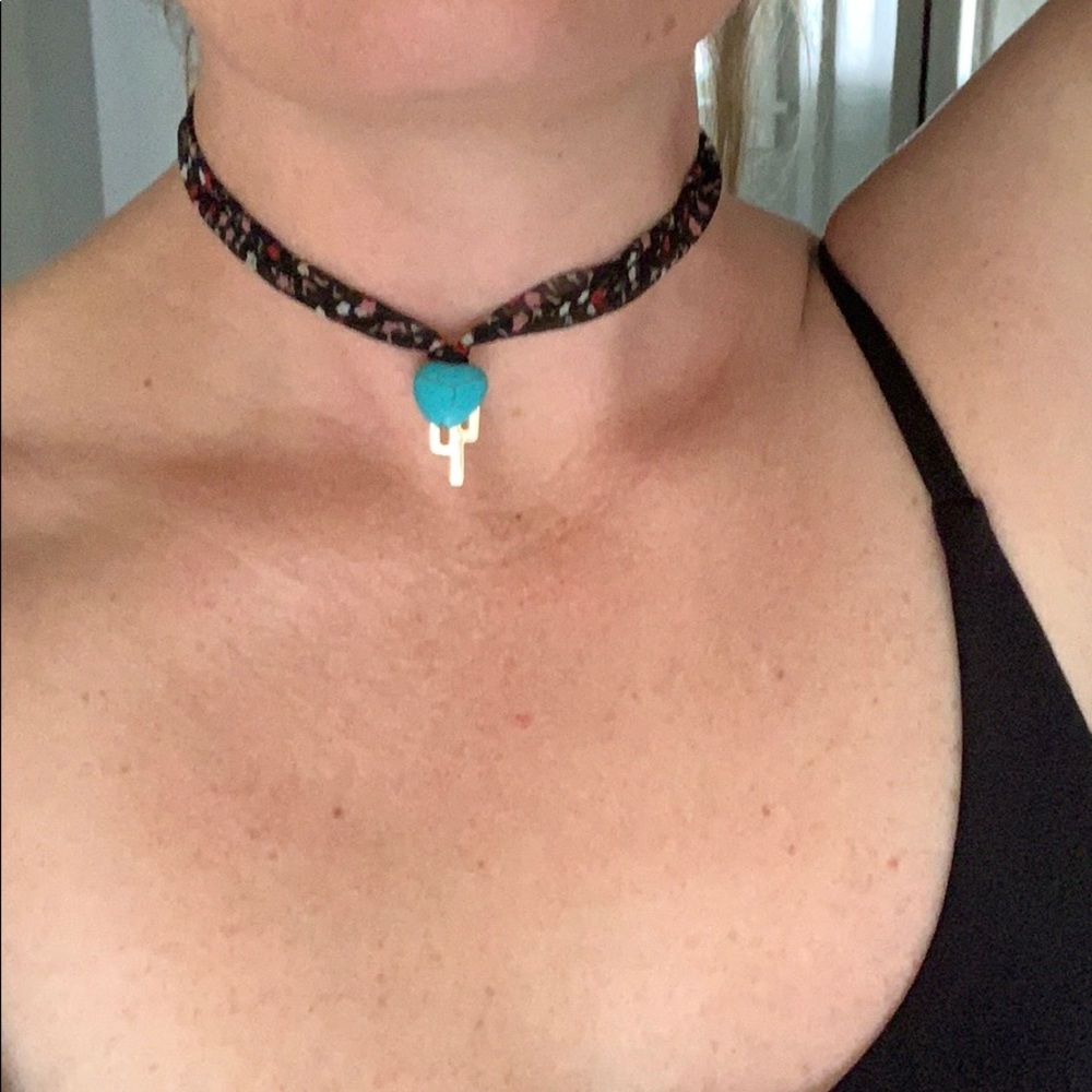 express choker necklace
